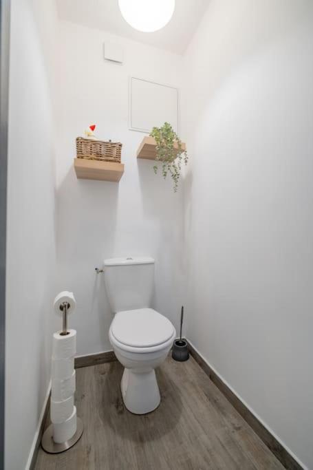 Ferienwohnung Le Trianon - Parking Prive Reims Exterior foto