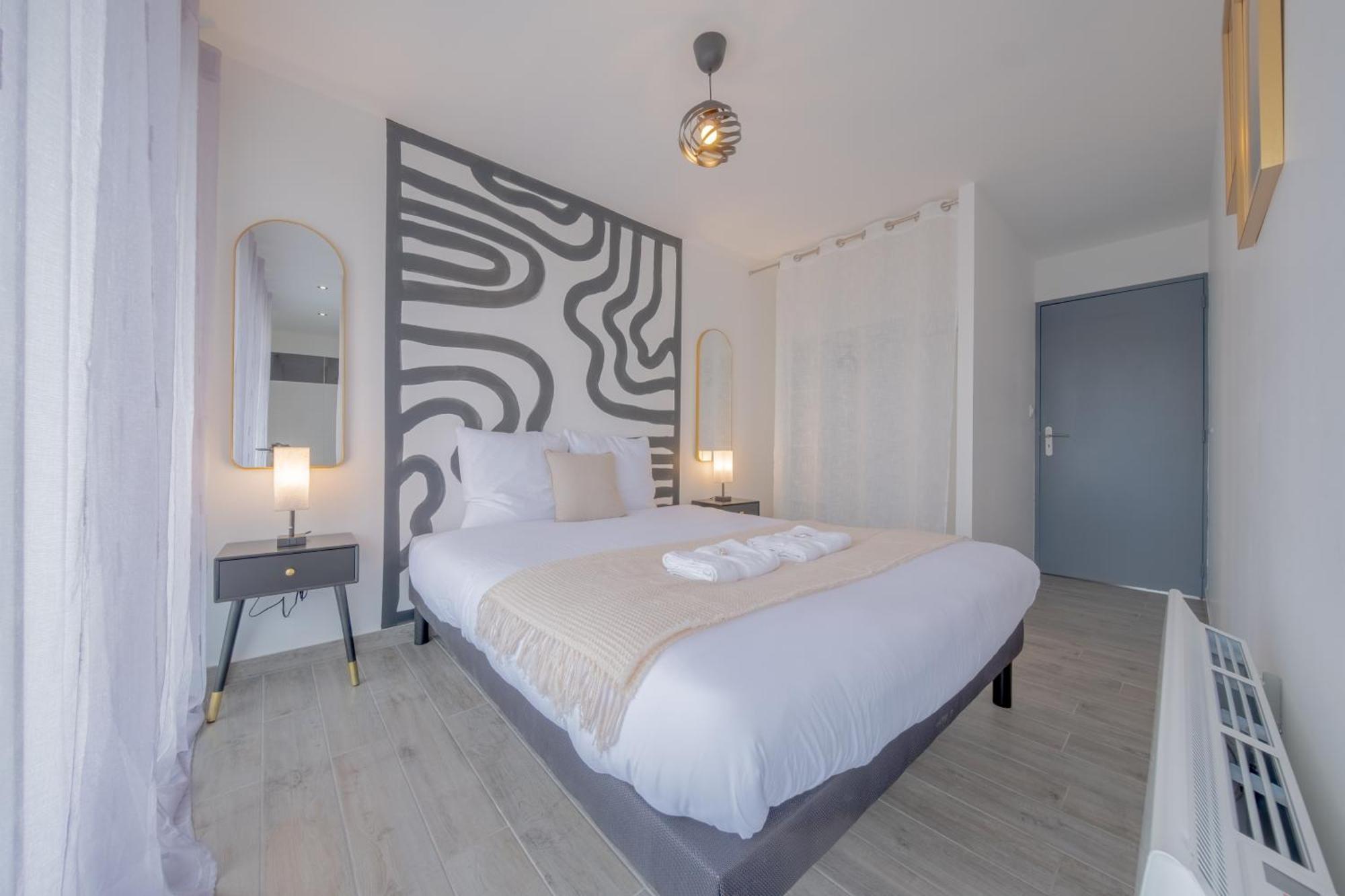 Ferienwohnung Le Trianon - Parking Prive Reims Exterior foto