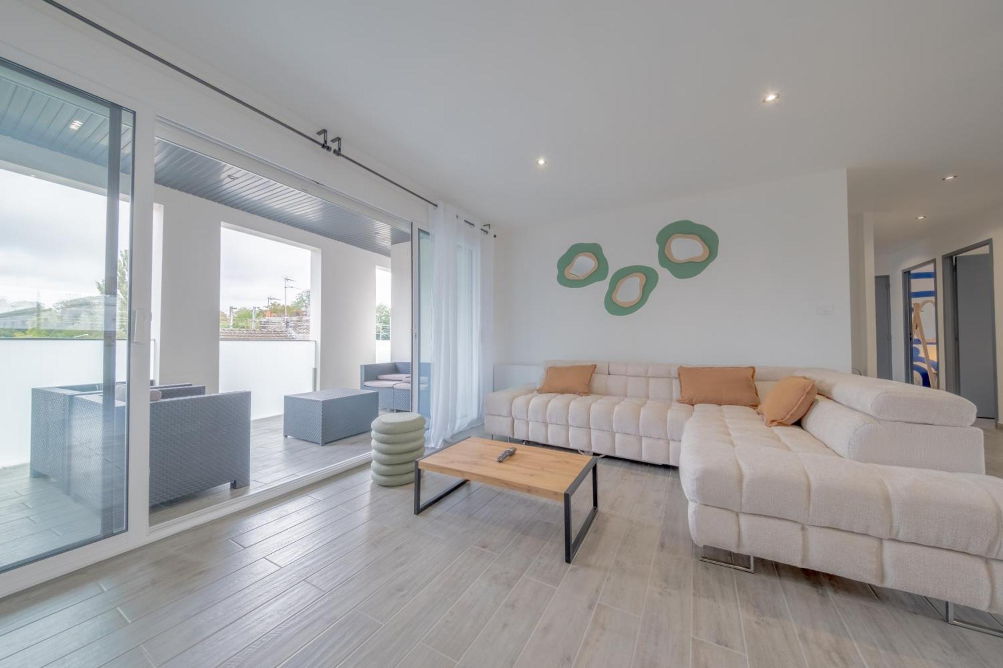 Ferienwohnung Le Trianon - Parking Prive Reims Exterior foto