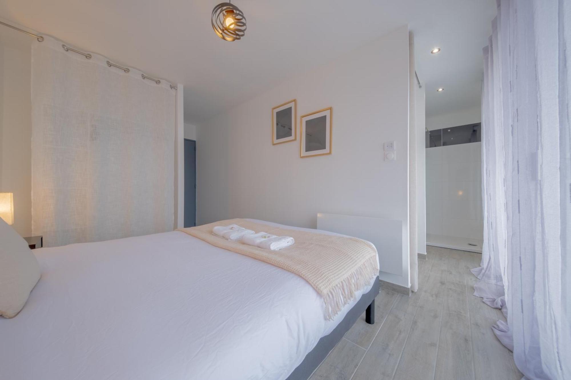 Ferienwohnung Le Trianon - Parking Prive Reims Exterior foto